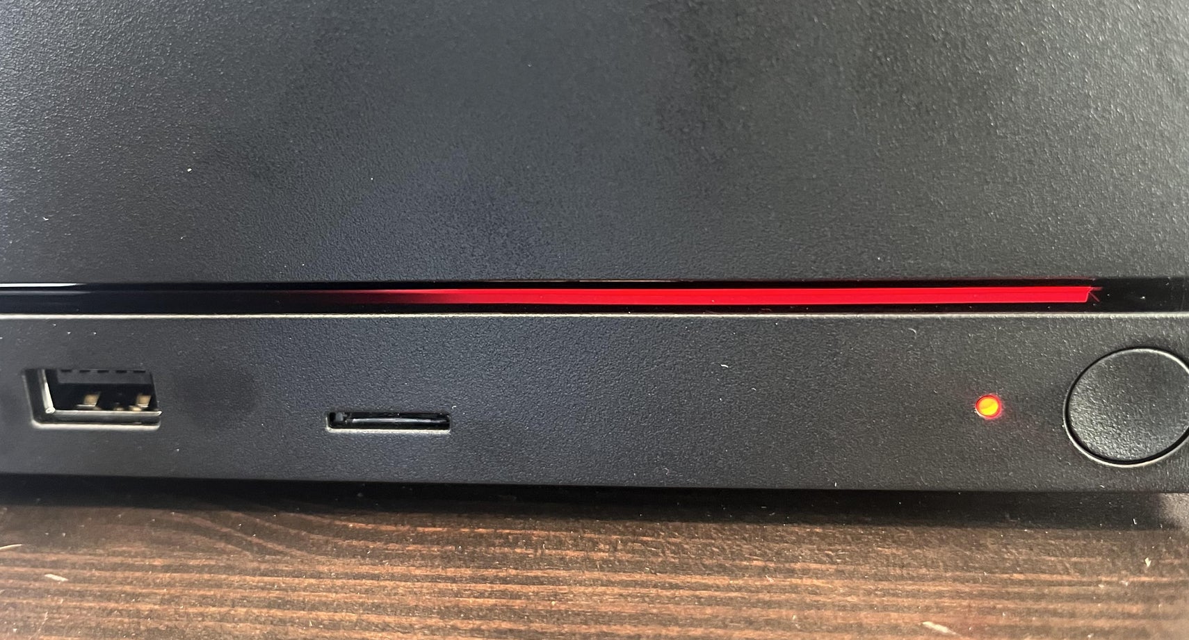 "Red line of death" - Steam Machine encounters its first major hardware fault and it's already got a fitting Xbox-inspired nickname