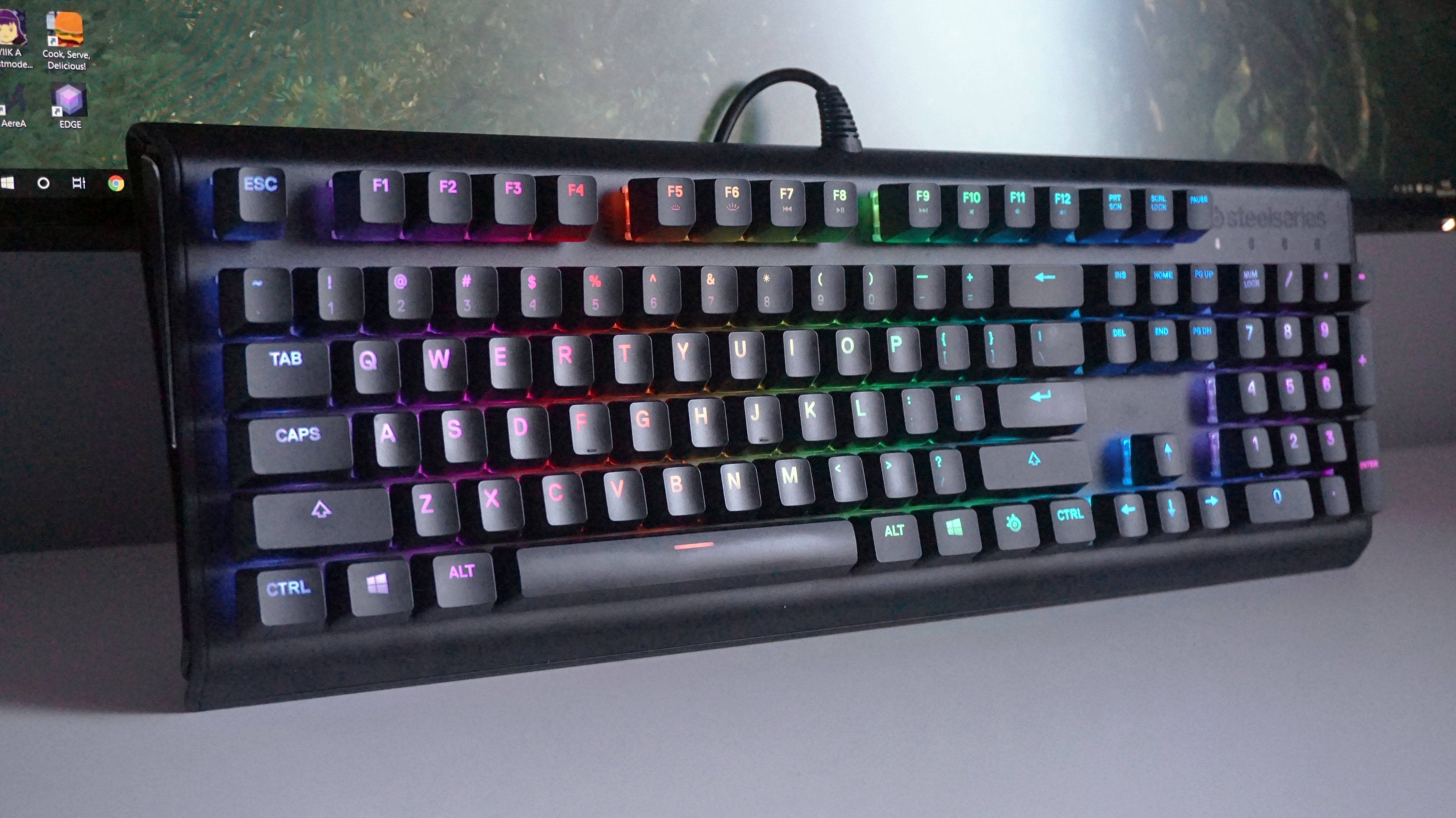 Steelseries Apex M750 review | Rock Paper Shotgun