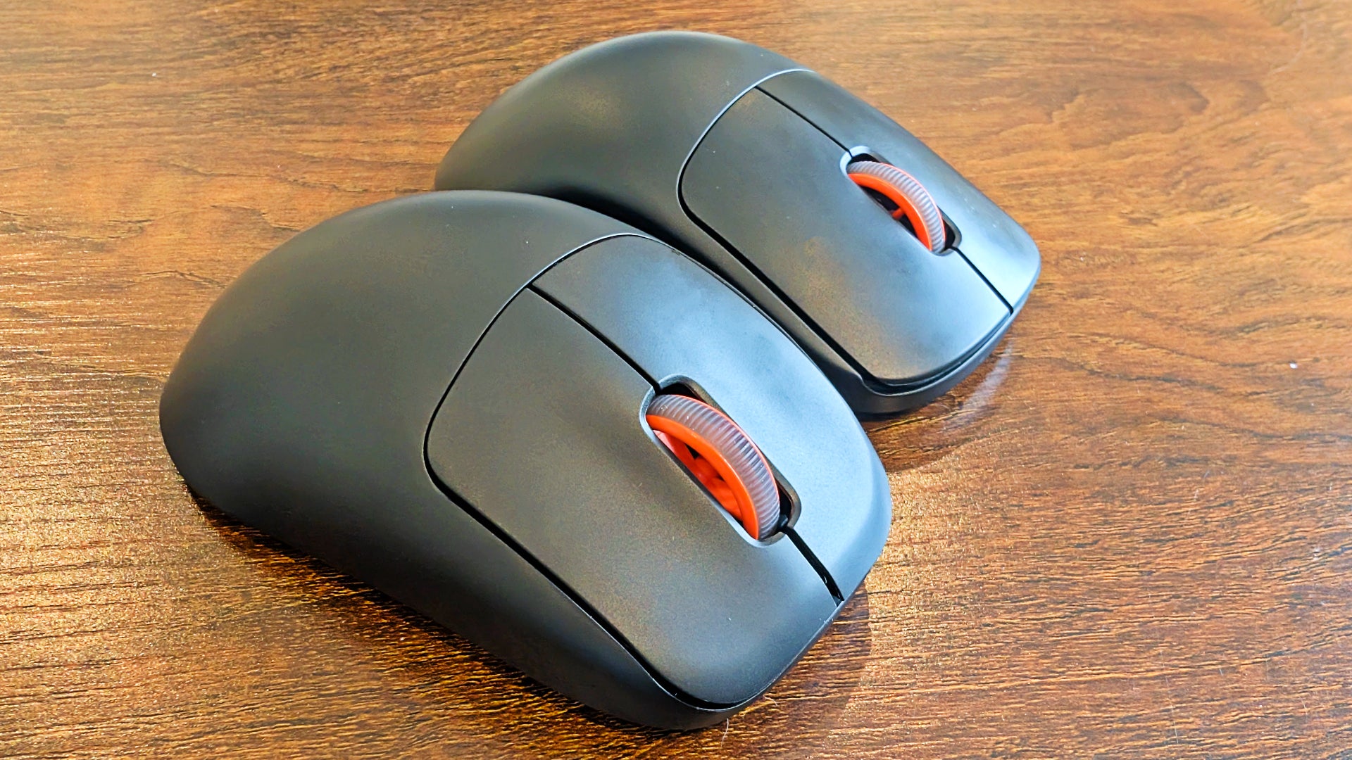 SteelSeries Sensei Pro im Test: Nie wieder Ladekabel!