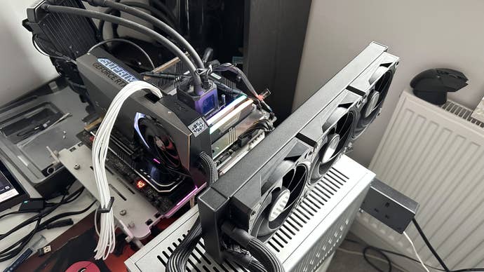 msi rtx 5090 suprim liquid soc on a test bed