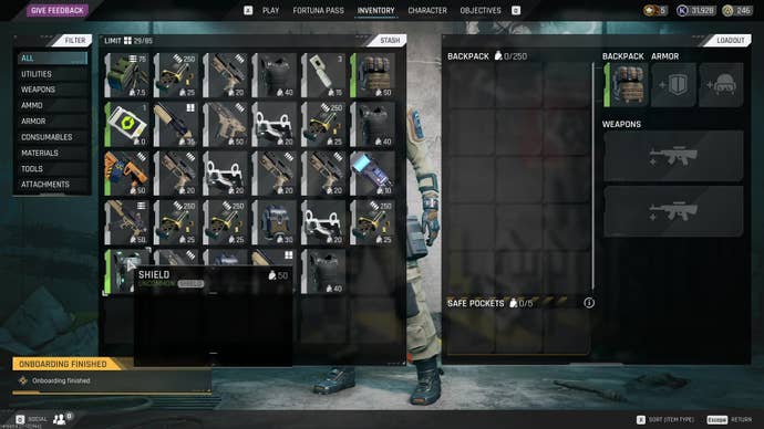 Backpack management in The Cycle.