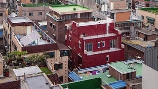This South Korean apartment block looks like a Minecraft house