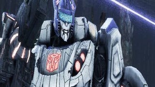 Activision goes screenshot mental with Transformers: Fall of Cybertron  