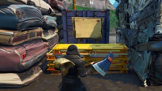 Fortnite: search the treasure map signpost at Junk Junction