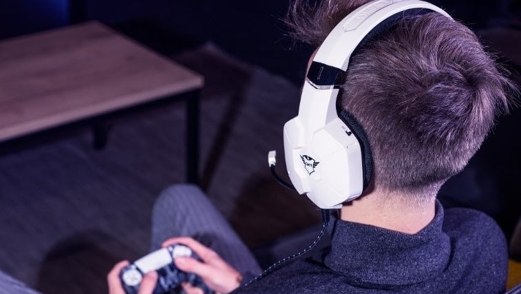 Trust GXT 323W Carus PS5 Gaming Headset review - Je kunt op beide oren slapen