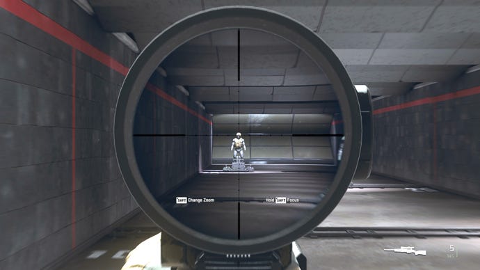 The player in Warzone 2.0 aims at a training dummy with the LA-B 330 default scope.