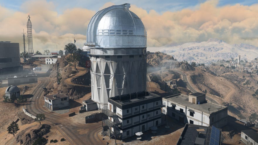 A bird’s eye view of an observatory building in Al Mazrah, the Warzone 2.0 map.