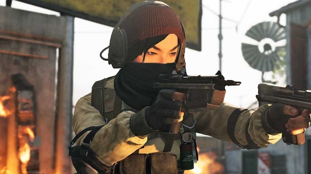 How to tap to pick up items with Warzone's Contextual Tap and Black Ops