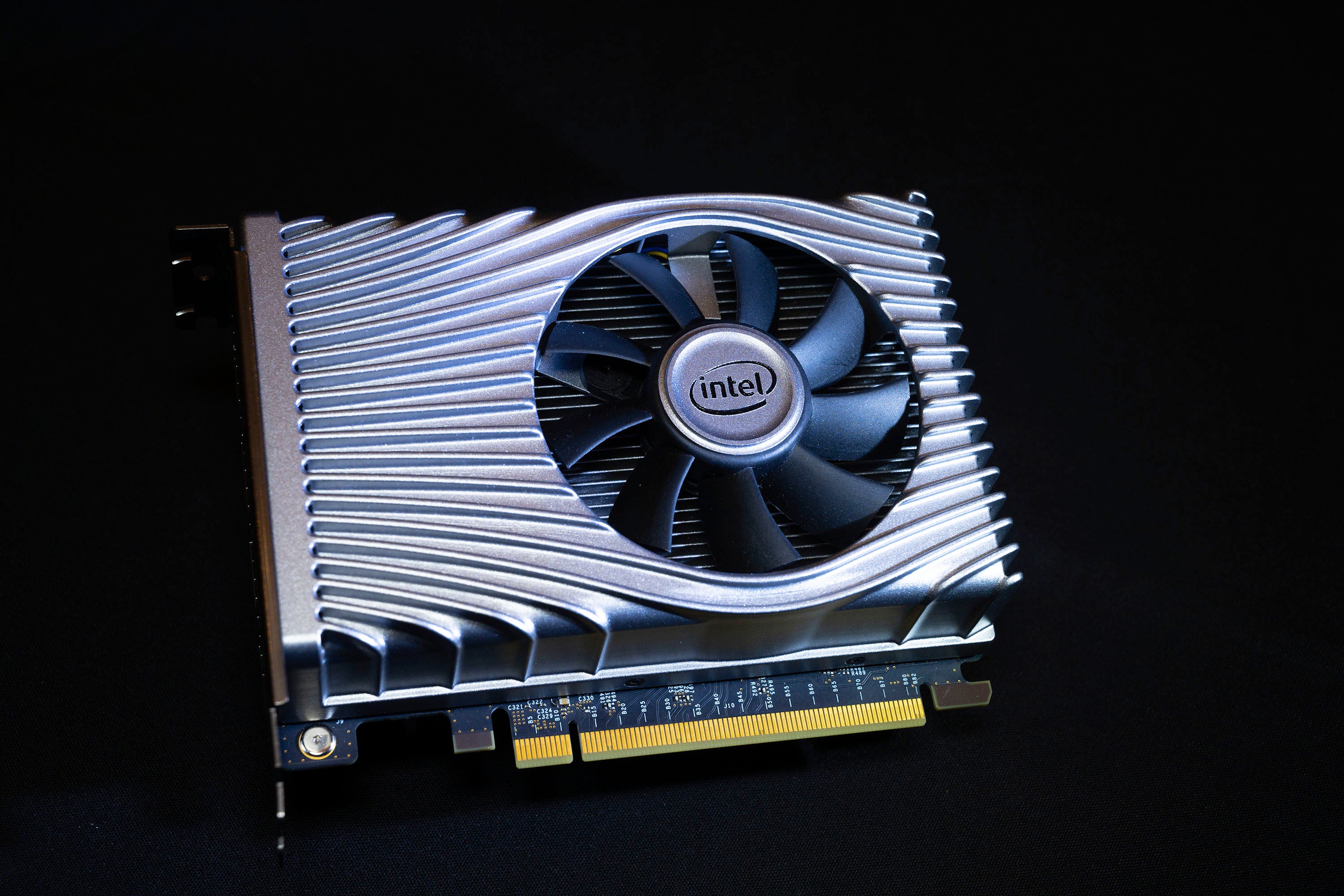 Intel reveals their first discrete graphics card, already en route to ...
