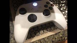 White version of Xbox Series X controller appears online, but it's probably just a special edition