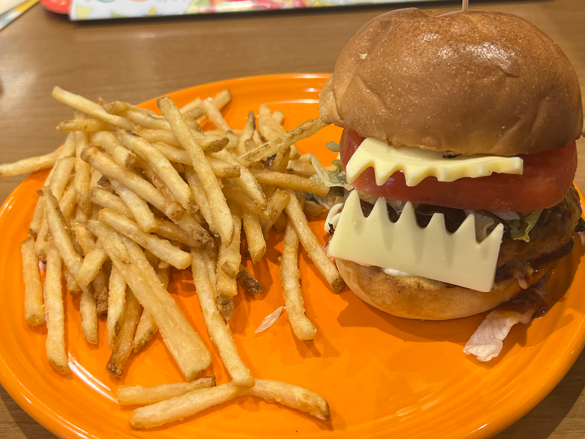 hungry burger deck yugioh de Nouvelles Bundles LDB Duel TypeWarrior / Ritual Monster AttributeDARK Level / Rank6 ATK / DEF2000 / 1850 Card TextThis monster can only be Ritual Summoned with the Ritual Magic Card Hungry Burger Gameplay Overview in