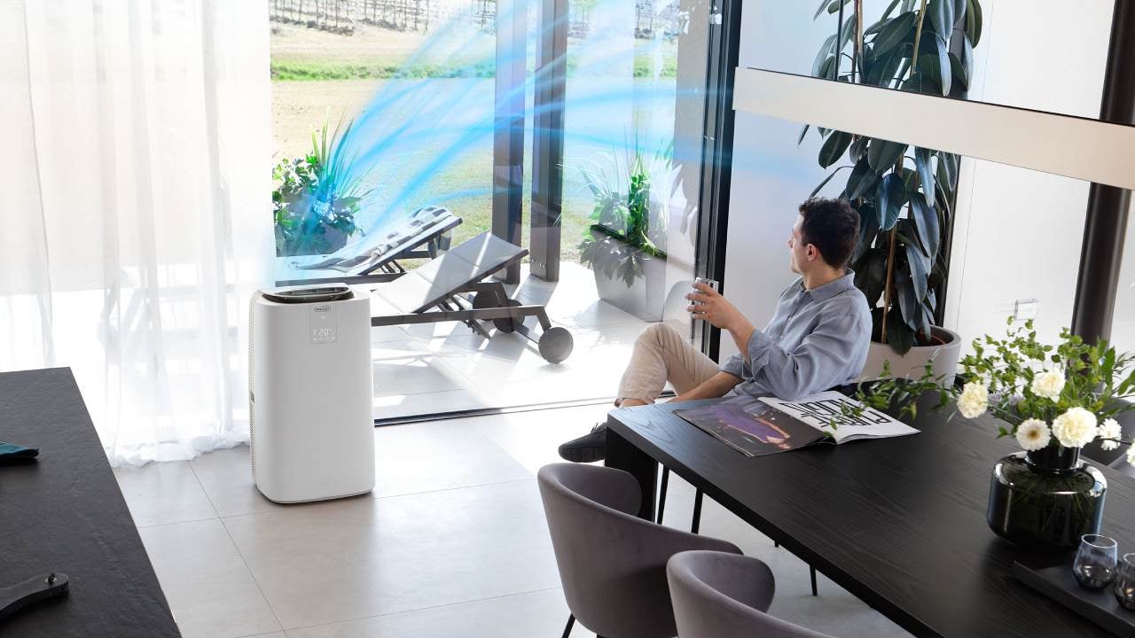 De'Longhi Pinguino AP98 Gentle Jet Portable Air Conditioning Unit