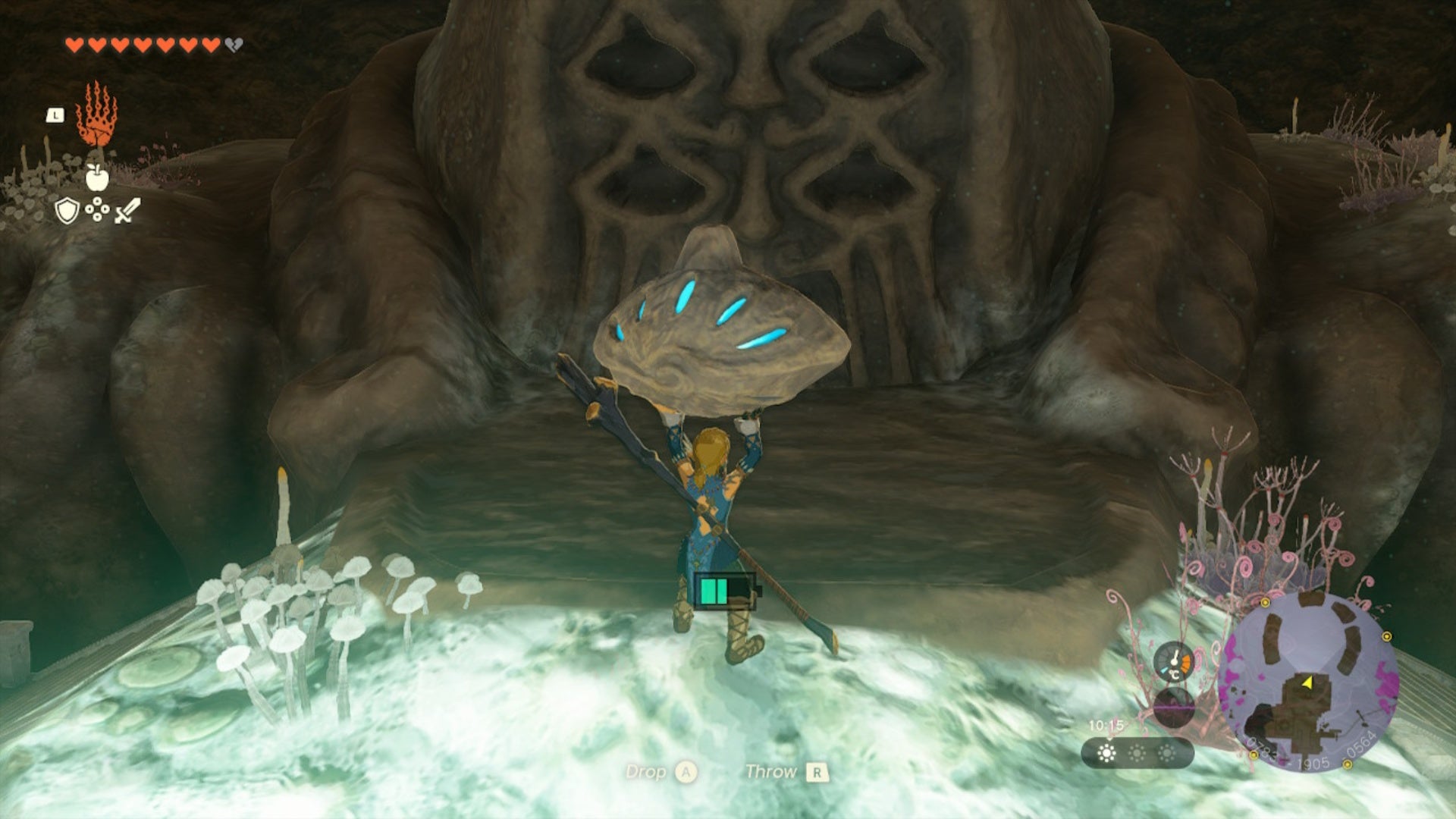 zelda totk link holding eye up to great abandoned central mine bargaineer statue