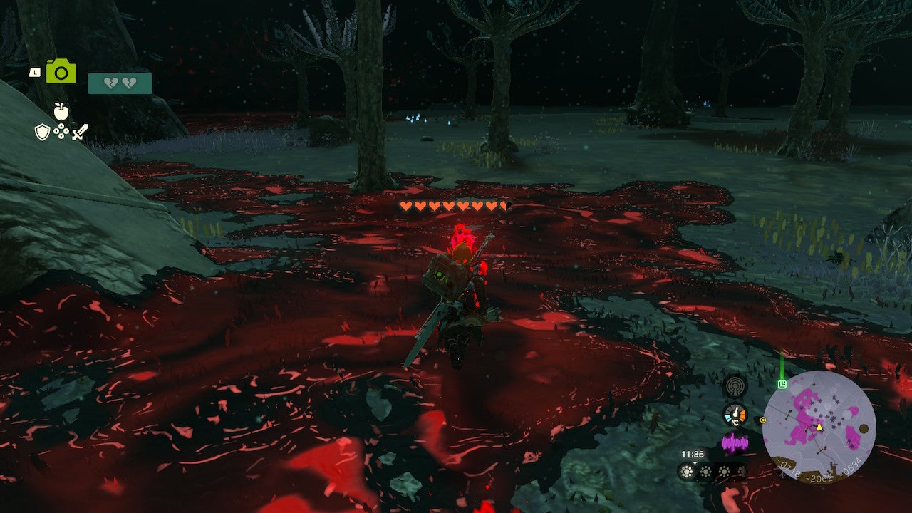 Link&rsquo;s heart bar appears as he walks through Gloom in The Depths in The Legend of Zelda: Tears of the Kingdom.